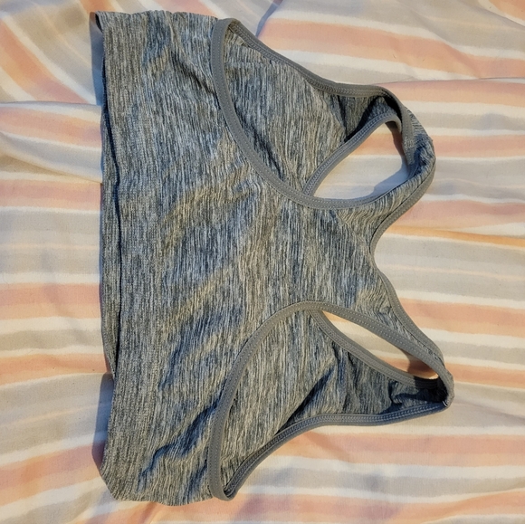 Sports bra - Picture 1 of 3